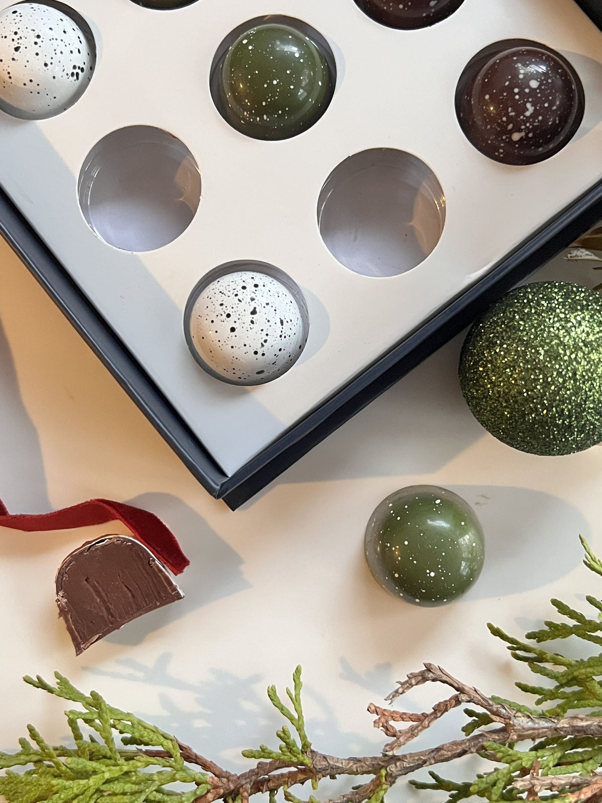 9 pc Bonbons: Winter Wishes Collection