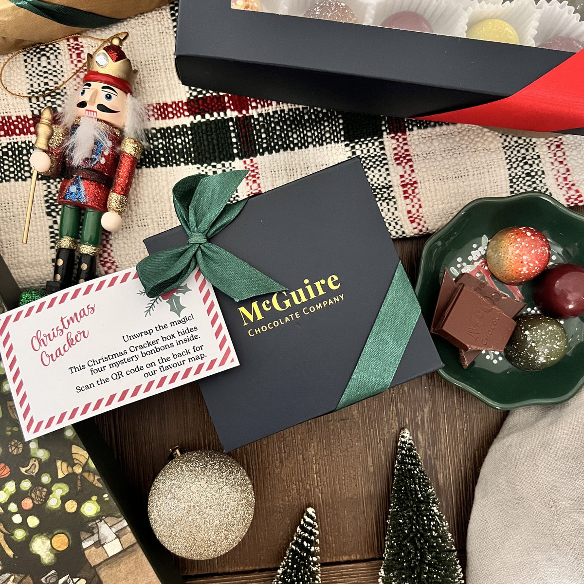 Christmas Cracker – 4 pc Mystery Bonbon Box